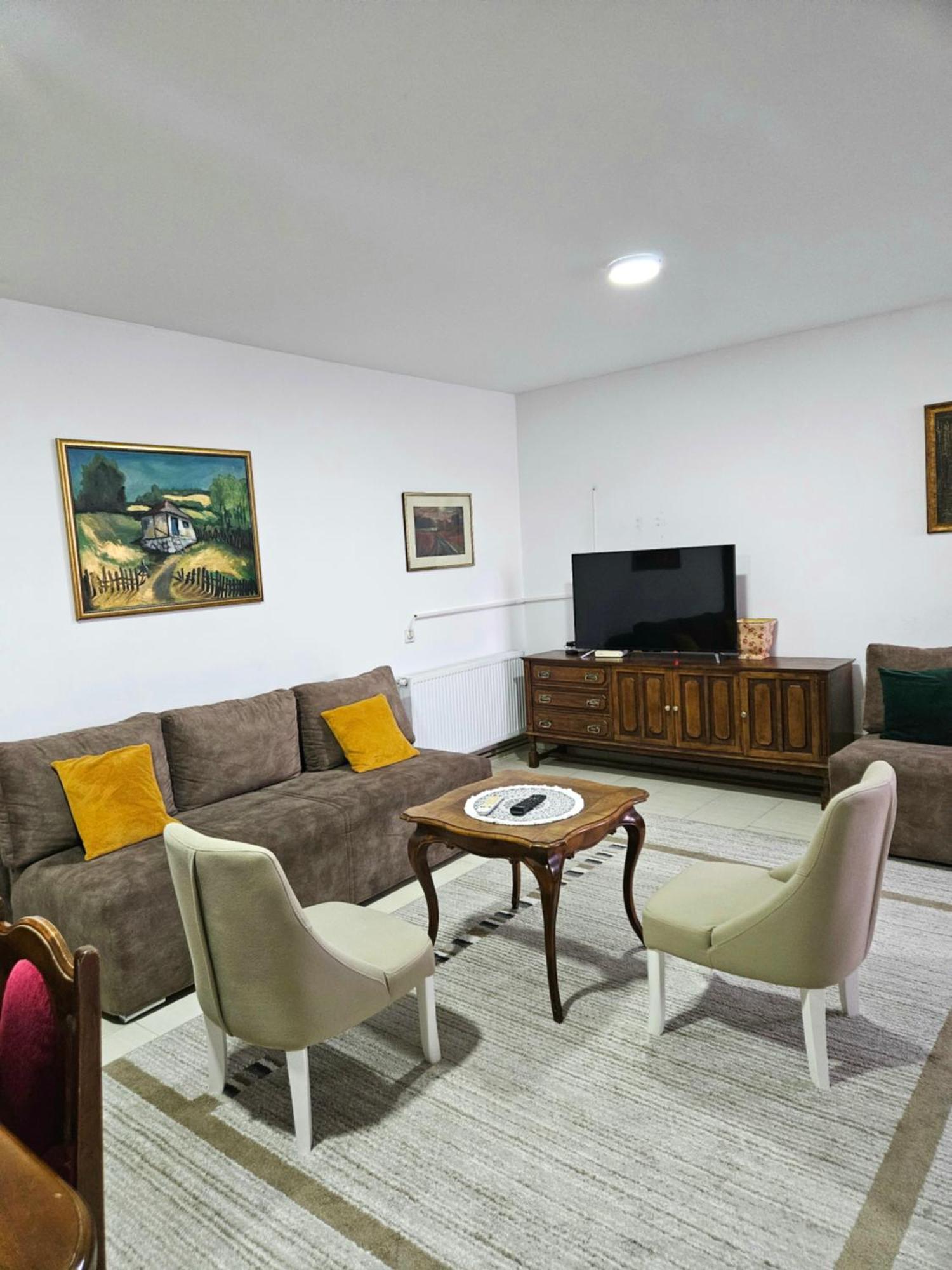 Apartman Juga Kremna Exteriör bild